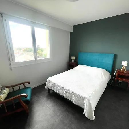 Vue Avec Balcon, Parking Privé, Aux Sables-d'olonne - Fr-1-92-943 *