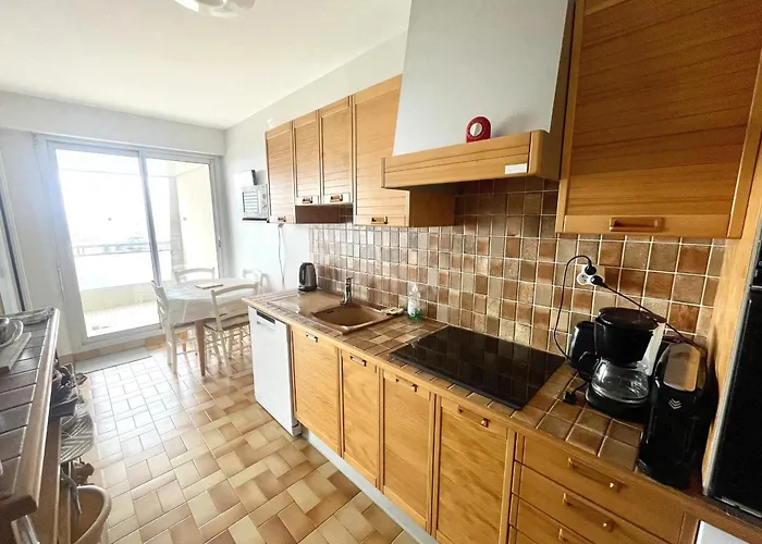 Vue Avec Balcon, Parking Prive, Aux Sables-d'olonne - Fr-1-92-943